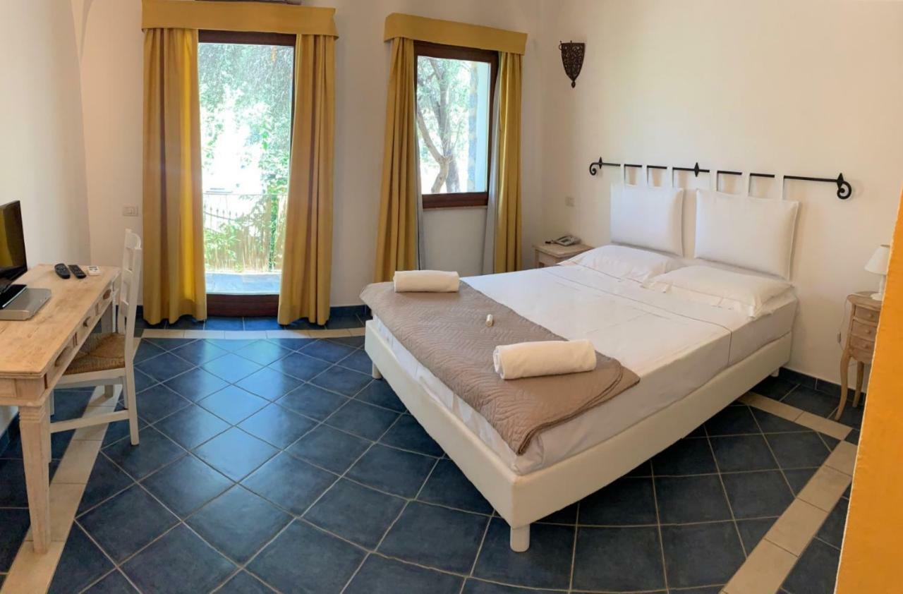 Papillo Resort Borgo Antico Сан-Панталео Екстер'єр фото